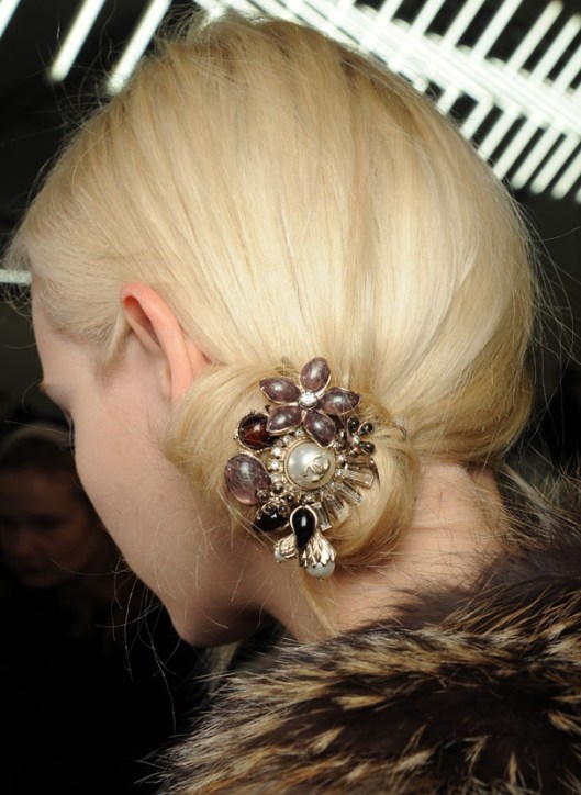 chanel_278396347_north_607x